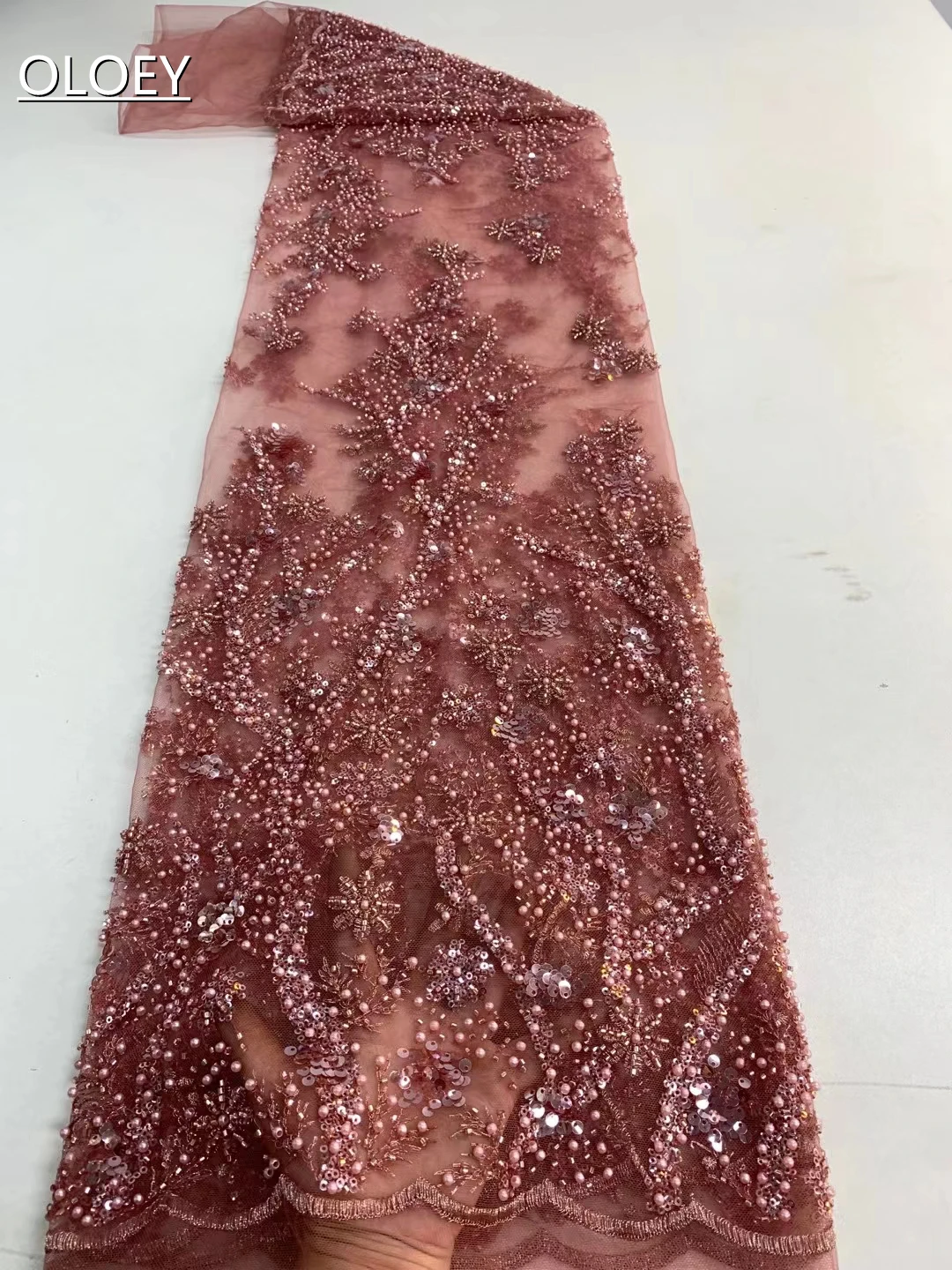 High Quality Fashion French Tulle Groom Lace Fabric With Sequins African Lace Fabric For Wedding Dress Party Sewing JX9809
High Quality Fashion French Tulle Groom Lace Fabric With Sequins African Lace Fabric For Wedding Dress Party Sewing JX9809