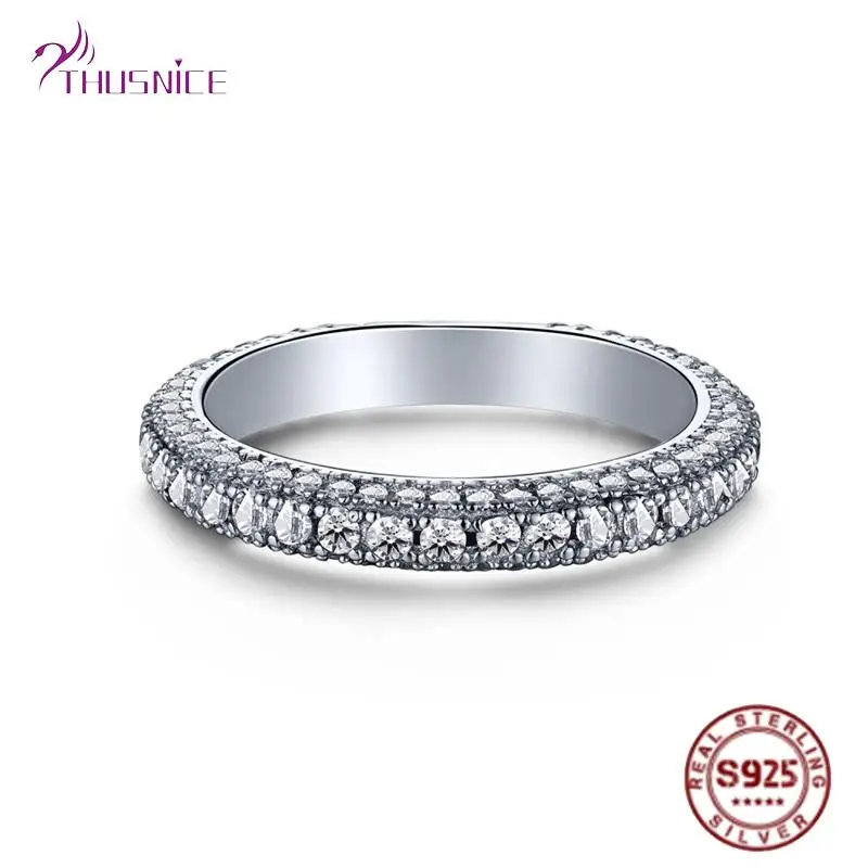 Женское кольцо из серебра 925 пробы, с бриллиантами
Женское кольцо из серебра 925 пробы, с бриллиантами