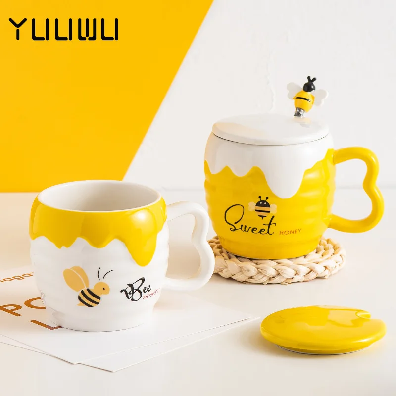 Creative Ceramic Mug with Cover Lid 400ml Cartoon Cute Bee Mugs Office Coffee Cup Drinking Tea Cup
Creative Ceramic Mug with Cover Lid 400ml Cartoon Cute Bee Mugs Office Coffee Cup Drinking Tea Cup