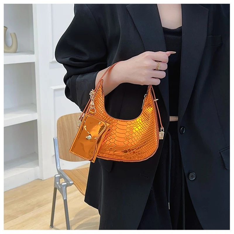 Retro Serpentine Pattern Small Shoulder Bags for Women 2023 Casual PU Leather Underarm Bag Female Trendy Handbags Bolsa Feminina
Retro Serpentine Pattern Small Shoulder Bags for Women 2023 Casual PU Leather Underarm Bag Female Trendy Handbags Bolsa Feminina