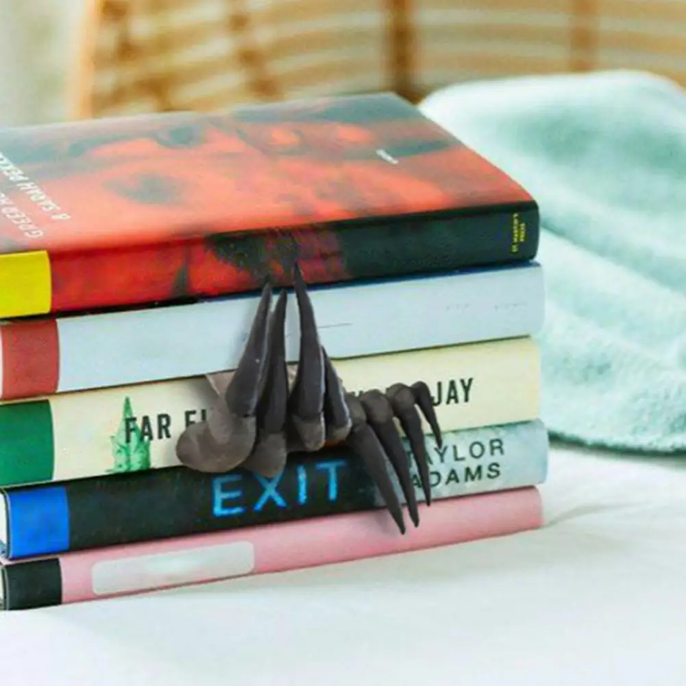 Halloween Thriller Devil's Hand Bookmarks Unique Funny Bookmarks For Adult Gift Party Play A Joke Funny Gifts Indoor Decor
Halloween Thriller Devil's Hand Bookmarks Unique Funny Bookmarks For Adult Gift Party Play A Joke Funny Gifts Indoor Decor