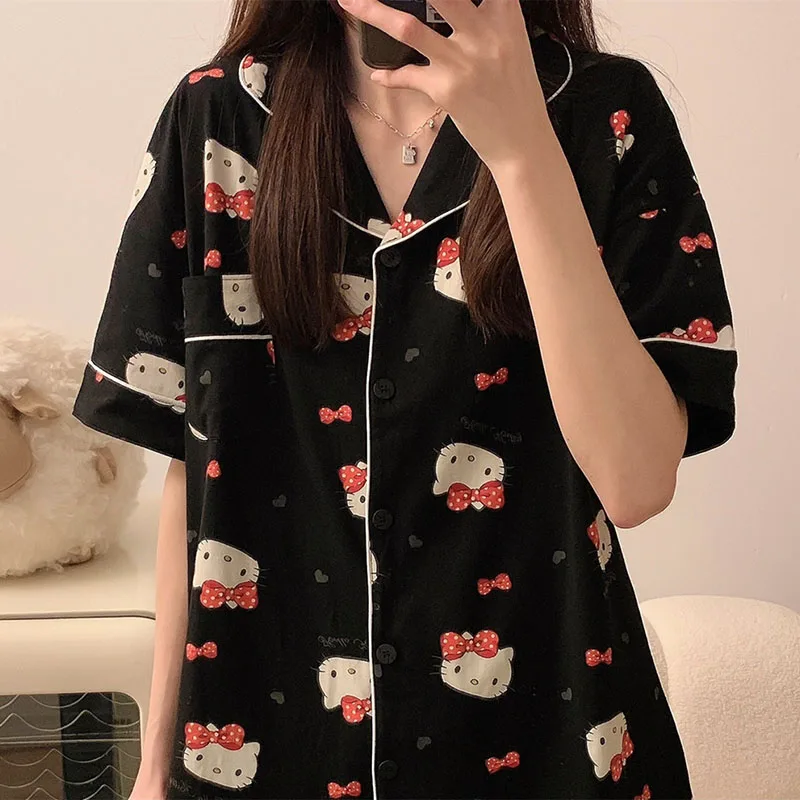 Кавайная Пижама Sanrio Hello Kittys, женская блузка с коротким рукавом и пуговицами и шорты, Пижамный комплект для девочек, подарки
Кавайная Пижама Sanrio Hello Kittys, женская блузка с коротким рукавом и пуговицами и шорты, Пижамный комплект для девочек, подарки