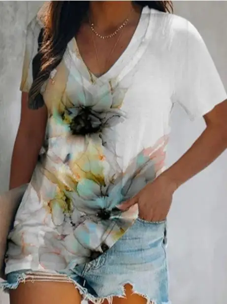 Women's T-Shirt Casual V-Neck Western Ethnic Printing Leisure New Summer Short Sleeve Fashion Pullover Loose Ladies Street Tops
Women's T-Shirt Casual V-Neck Western Ethnic Printing Leisure New Summer Short Sleeve Fashion Pullover Loose Ladies Street Tops