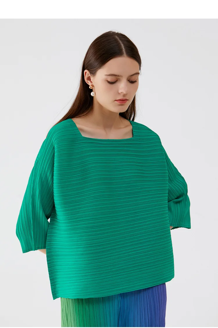 Korean solid color pleated casual square collar design three-quarter sleeve T-shirt loose and comfortable top female X5723
Korean solid color pleated casual square collar design three-quarter sleeve T-shirt loose and comfortable top female X5723