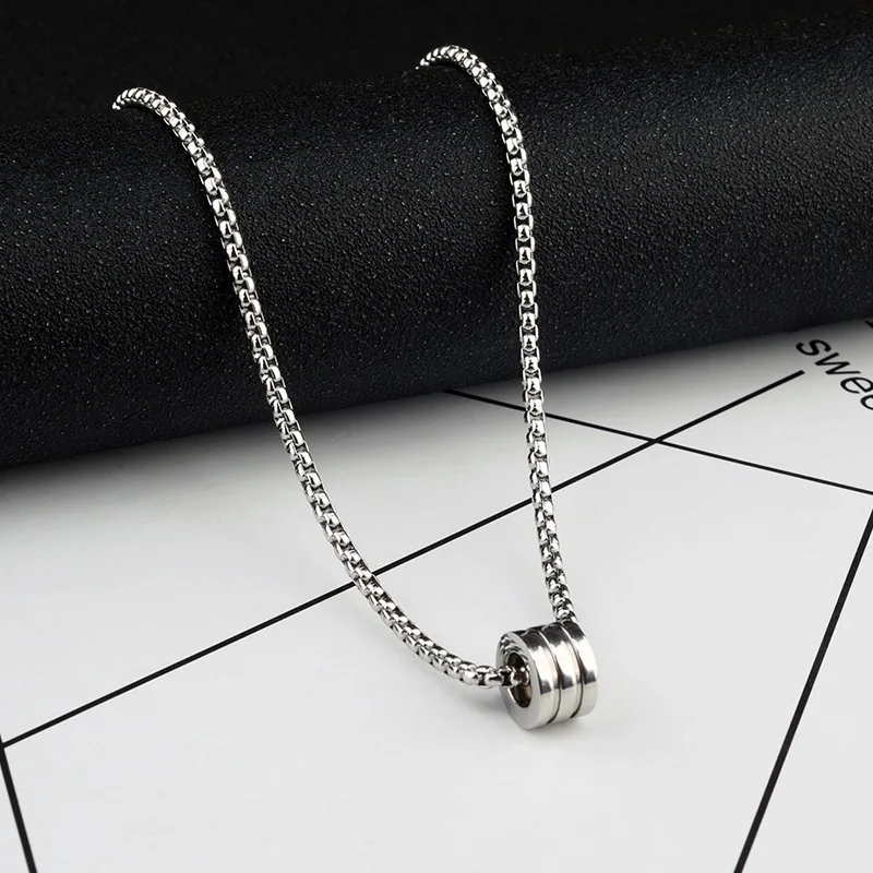 Fashion Simple Transfer Bead Necklaces For Men and Women Hip Hop Titanium Steel Sweater Chain Punk Jewelry Accessories Wholesale 
Fashion Simple Transfer Bead Necklaces For Men and Women Hip Hop Titanium Steel Sweater Chain Punk Jewelry Accessories Wholesale