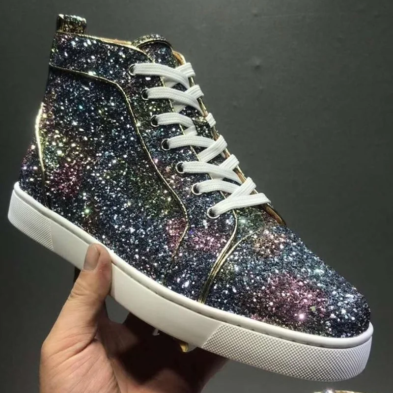 LOUBUTEN Fashion High Top Men Shoes Glitter Bling Luxury Shoes Casual Handmade Lace-up Trainers Red Bottom Shoes Mens Sneakers
LOUBUTEN Fashion High Top Men Shoes Glitter Bling Luxury Shoes Casual Handmade Lace-up Trainers Red Bottom Shoes Mens Sneakers
