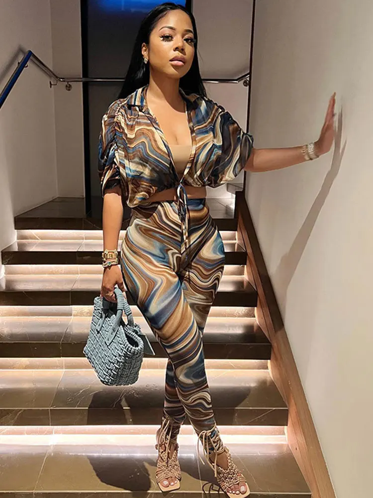 Комплект из двух предметов Kalevest Y2K, уличная одежда, топ на шнуровке с глубоким V-образным вырезом и облегающие брюки, разноцветные Модные жен...
Комплект из двух предметов Kalevest Y2K, уличная одежда, топ на шнуровке с глубоким V-образным вырезом и облегающие брюки, разноцветные Модные жен...