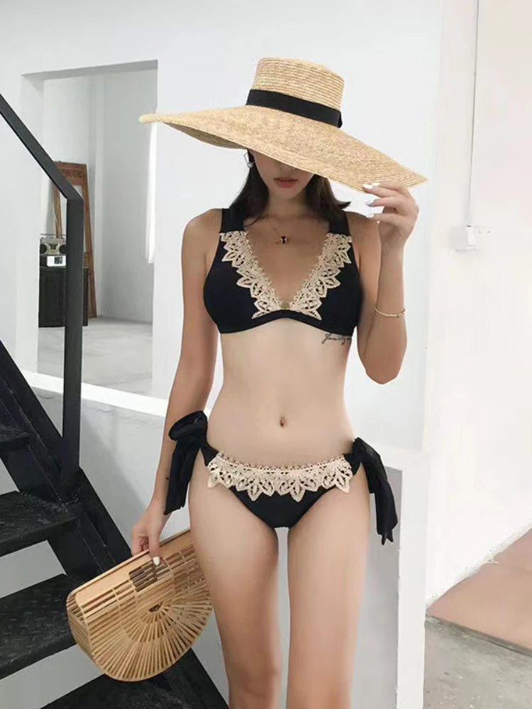 

Swimwear Bikini Ladies Korea 2023 New Sexy Three Point Bikini Black Lace Deep V Resort Swimsuits Halter Strap Beach Swimsuit