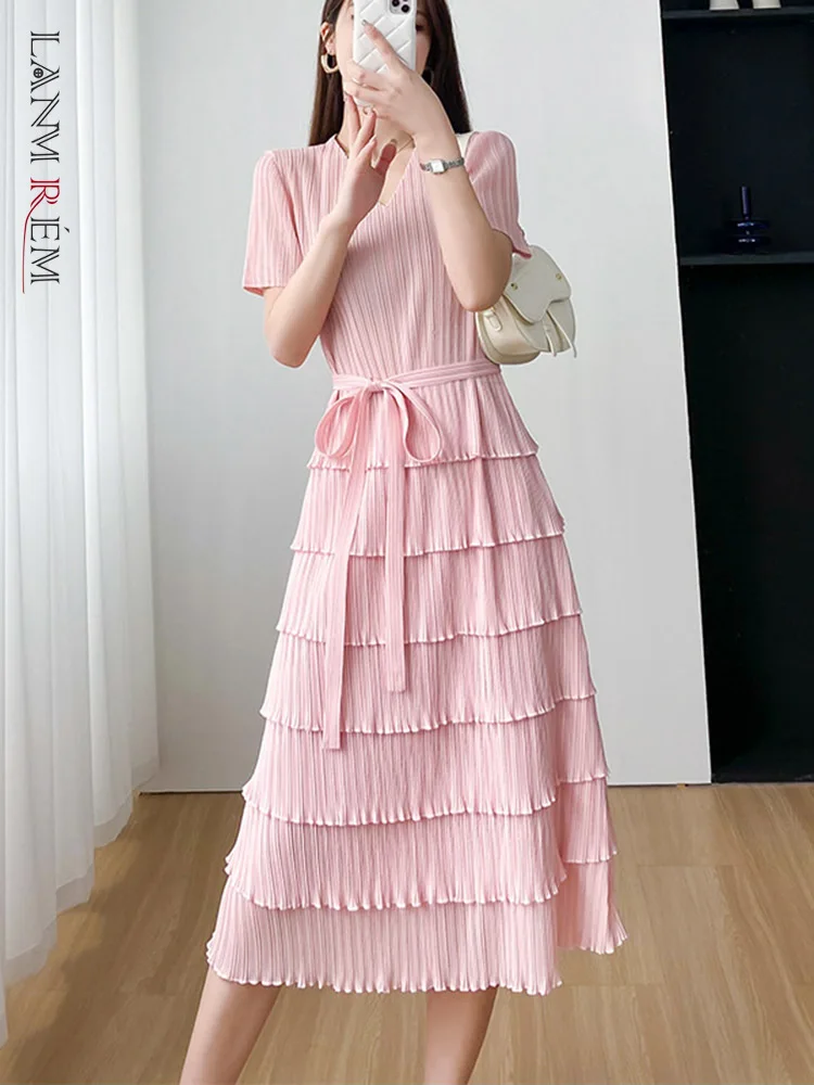 LANMREM Elegant Pleated Dress For Women V-neck Belt A-line Ruffles Dresses Fashion Female Party 2023 New Clothing 32C108 
LANMREM Elegant Pleated Dress For Women V-neck Belt A-line Ruffles Dresses Fashion Female Party 2023 New Clothing 32C108
