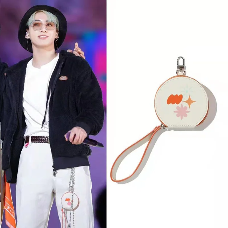 Новинка, белый женский кошелек Bangtan Boys JK из искусственной кожи, круглый кошелек, сумка для гарнитуры, маленький кошелек для мелочи, кошелек, с...
Новинка, белый женский кошелек Bangtan Boys JK из искусственной кожи, круглый кошелек, сумка для гарнитуры, маленький кошелек для мелочи, кошелек, с...