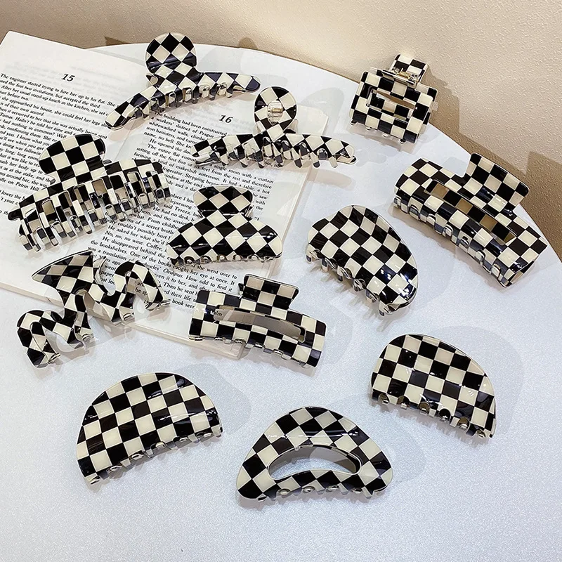 Заколка для волос Chessboard, акриловый Зажим-краб черного и белого цветов, аксессуары для волос для девушек и женщин
Заколка для волос Chessboard, акриловый Зажим-краб черного и белого цветов, аксессуары для волос для девушек и женщин