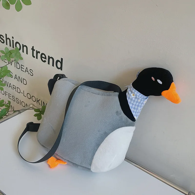 Маленькая сумка через плечо с изображением свежей утки, индивидуальная милая плюшевая сумка-мессенджер для куклы
Маленькая сумка через плечо с изображением свежей утки, индивидуальная милая плюшевая сумка-мессенджер для куклы