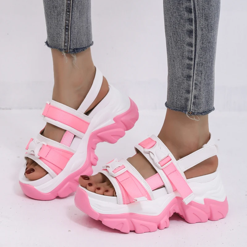 Босоножки Rimocy женские на массивной платформе, летние модные туфли на танкетке и высоком каблуке, женские нескользящие сандалии-гладиаторы ...
Босоножки Rimocy женские на массивной платформе, летние модные туфли на танкетке и высоком каблуке, женские нескользящие сандалии-гладиаторы ...