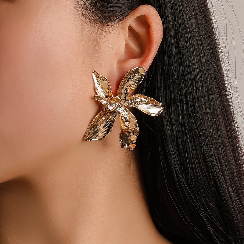 Fashion Trend Exaggeration Metal Texture Earrings Size Butterfly Multi-layer Flower Creative Alloy Earrings
Fashion Trend Exaggeration Metal Texture Earrings Size Butterfly Multi-layer Flower Creative Alloy Earrings