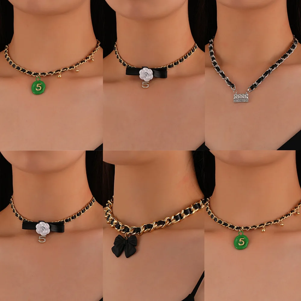 Korean Retro Sexy Simple Temperament Leather Wound Flower Necklace Digital Bag Clavicle Chain Goth Jewelry Accessories For Women
Korean Retro Sexy Simple Temperament Leather Wound Flower Necklace Digital Bag Clavicle Chain Goth Jewelry Accessories For Women