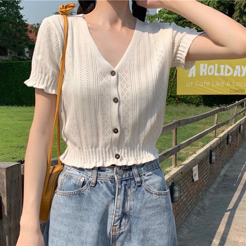 Women Knitted T-shirts V-Neck Button Tops Roupas Feminina Short Sleeve Tees Casual T-Shirt For Women 2022 Summer Fashion Clothes
Women Knitted T-shirts V-Neck Button Tops Roupas Feminina Short Sleeve Tees Casual T-Shirt For Women 2022 Summer Fashion Clothes