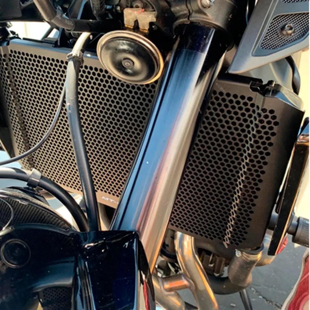 For Yamaha Tracer 900 XSR 900 FZ09 MT09 2016 2017 2018 2019 Radiator Guard Tank Grille Shield Engine Cooler Protector Mesh Cover
For Yamaha Tracer 900 XSR 900 FZ09 MT09 2016 2017 2018 2019 Radiator Guard Tank Grille Shield Engine Cooler Protector Mesh Cover