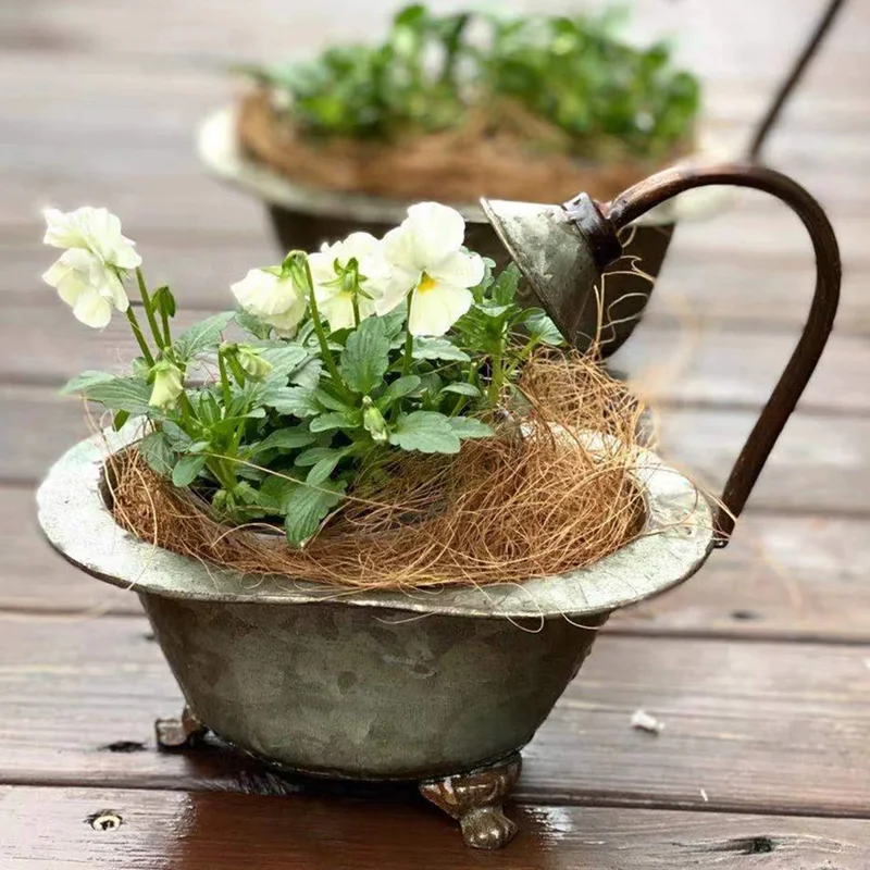 Металлическая винтажная кашпо Handchic
Металлическая винтажная кашпо Handchic