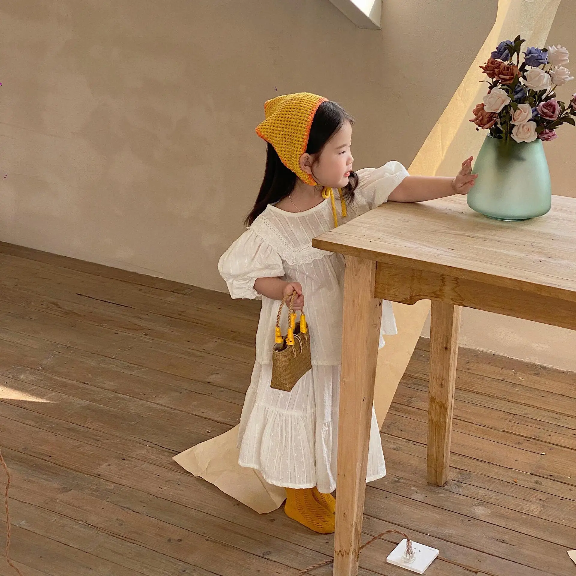 Korean Children's Clothing 2022 Summer Girls Suit Short Sleeved Shirt Half Skirt Two Piece Sets
Korean Children's Clothing 2022 Summer Girls Suit Short Sleeved Shirt Half Skirt Two Piece Sets