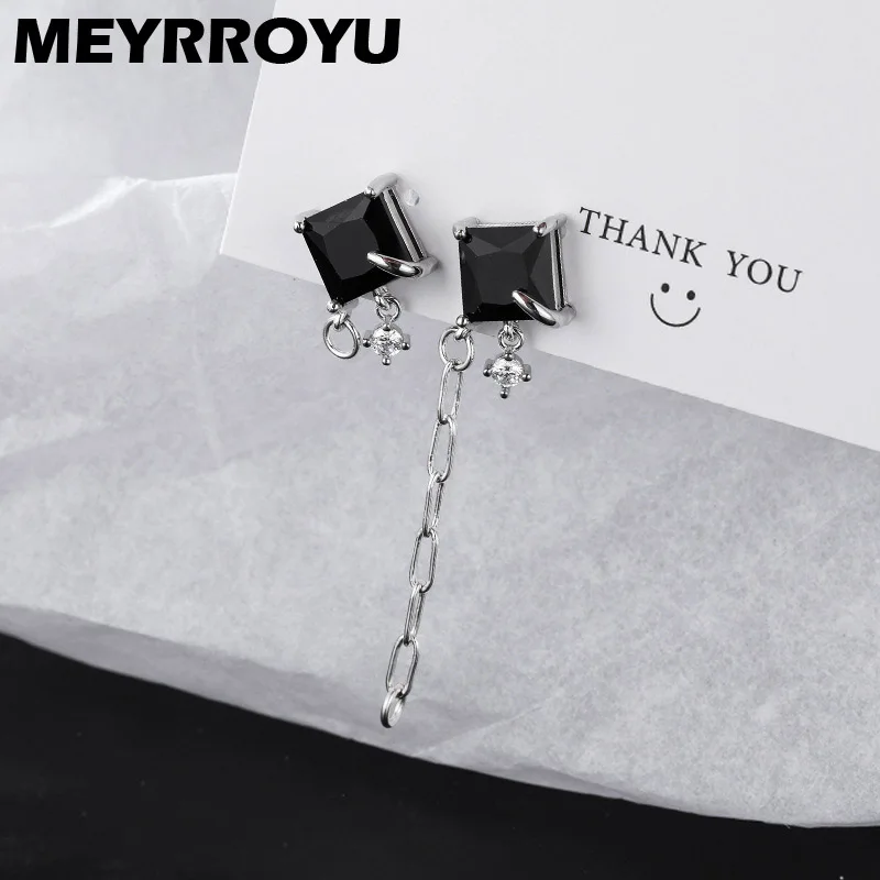 MEYRROYU Vintage Black Zircon Chain Ear Stud Earrings For Women Girl Fashion New In Jewellry Party Ladies Friend Gift серьги
MEYRROYU Vintage Black Zircon Chain Ear Stud Earrings For Women Girl Fashion New In Jewellry Party Ladies Friend Gift серьги