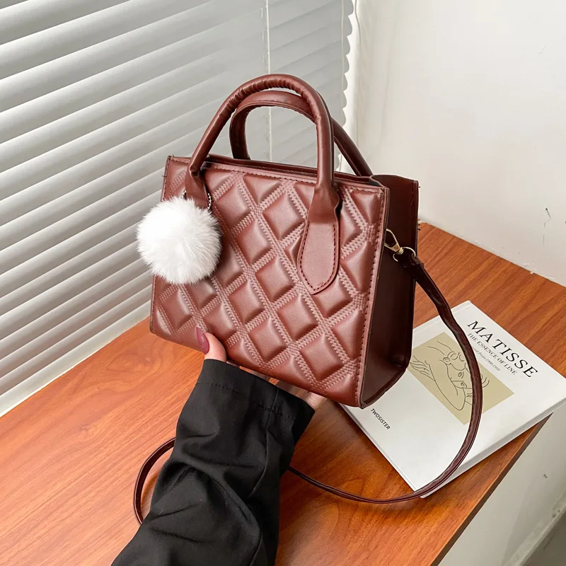 Women's Bag Flow Simple Solid Color Large Capacity Shoulder Crossbody Fashion Retro Portable Small Square Bags For Women
Women's Bag Flow Simple Solid Color Large Capacity Shoulder Crossbody Fashion Retro Portable Small Square Bags For Women