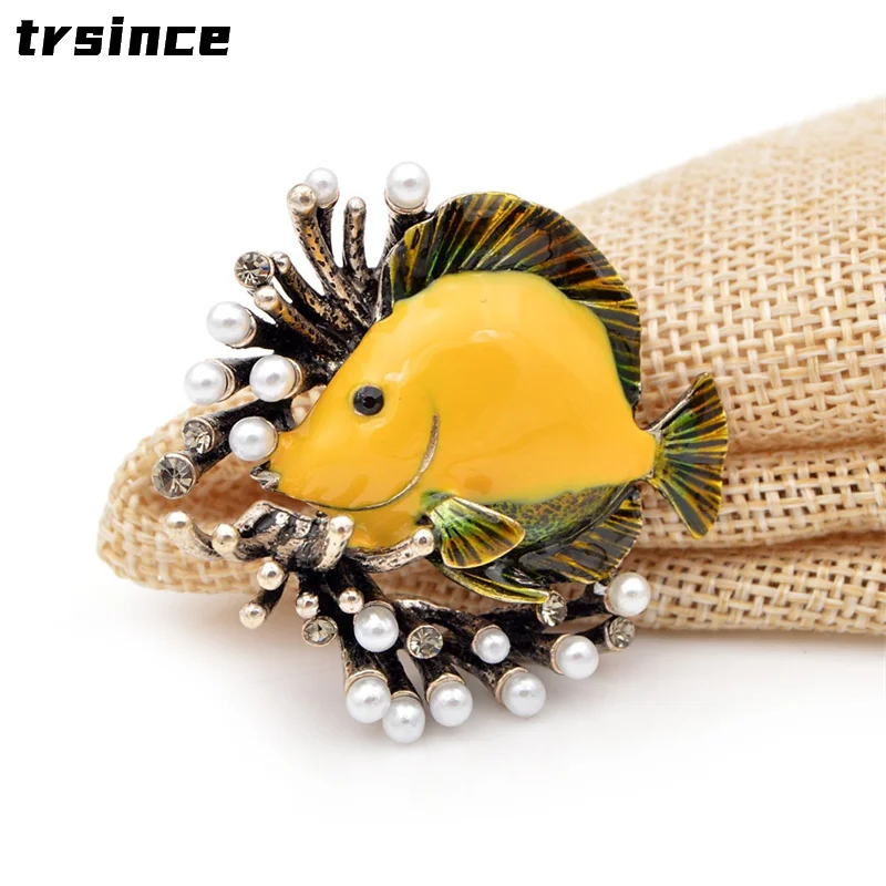 Fish Brooches For Women Cute Party Casual Pins Jewelry Coat Dress Shirt Accessories New Arrival 2018
Fish Brooches For Women Cute Party Casual Pins Jewelry Coat Dress Shirt Accessories New Arrival 2018