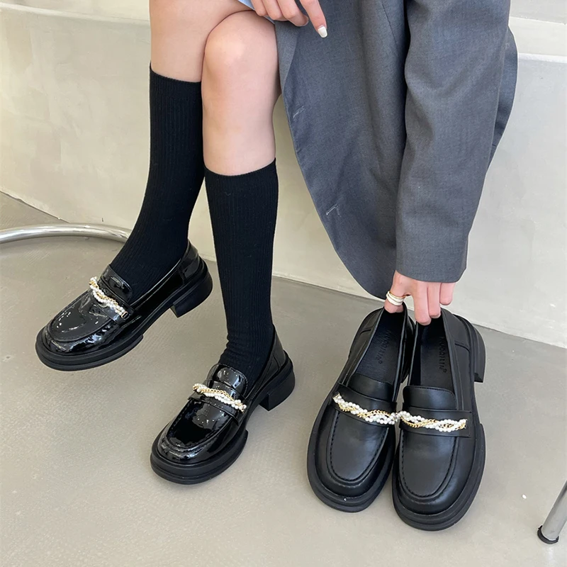 Туфли женские повседневные с круглым носком, оксфорды, украшенные жемчугом, лоферы с меховым платьем, кожаные ретро-слипоны с бусинами
Туфли женские повседневные с круглым носком, оксфорды, украшенные жемчугом, лоферы с меховым платьем, кожаные ретро-слипоны с бусинами