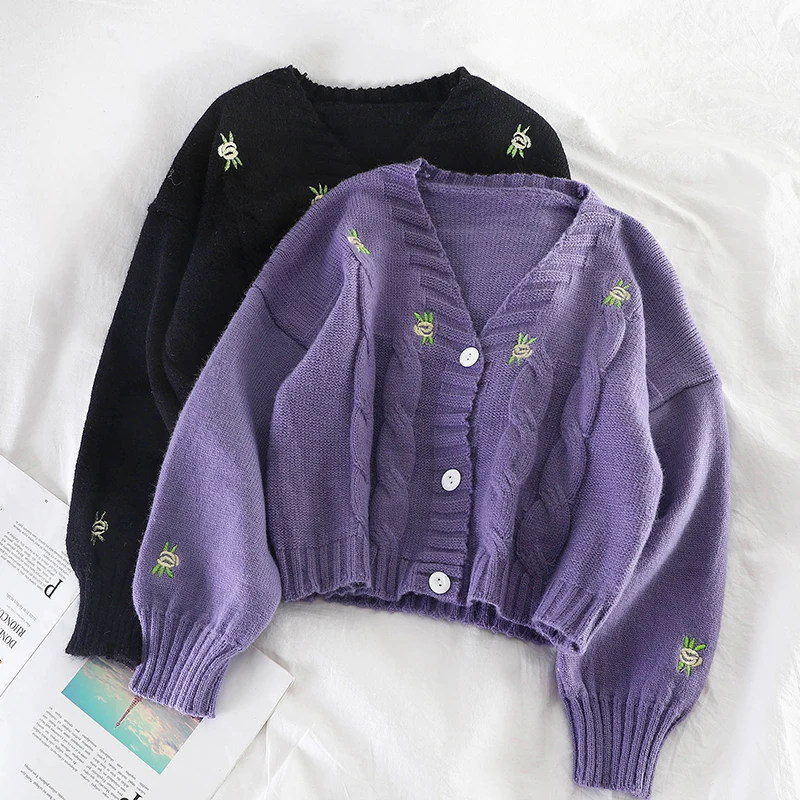 Harajuku Knitted Fashion Loose Sweater Cute Embroidery Floral Female Cardigan V-Neck Lantern Sleeve Women Spring Autumn Clothes
Harajuku Knitted Fashion Loose Sweater Cute Embroidery Floral Female Cardigan V-Neck Lantern Sleeve Women Spring Autumn Clothes