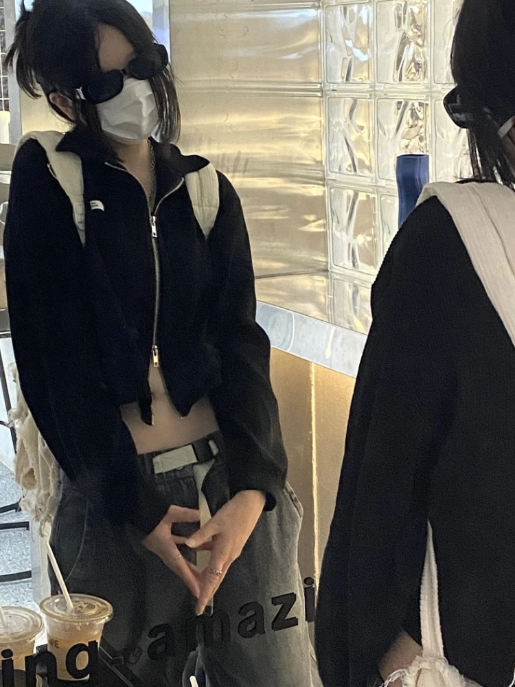 QWEEK Y2K Harajuku Zipper Cropped Jacket Women Streetwear Solid Oversized Coats Fashion Loose Casual All-match Gothic Tops
QWEEK Y2K Harajuku Zipper Cropped Jacket Women Streetwear Solid Oversized Coats Fashion Loose Casual All-match Gothic Tops