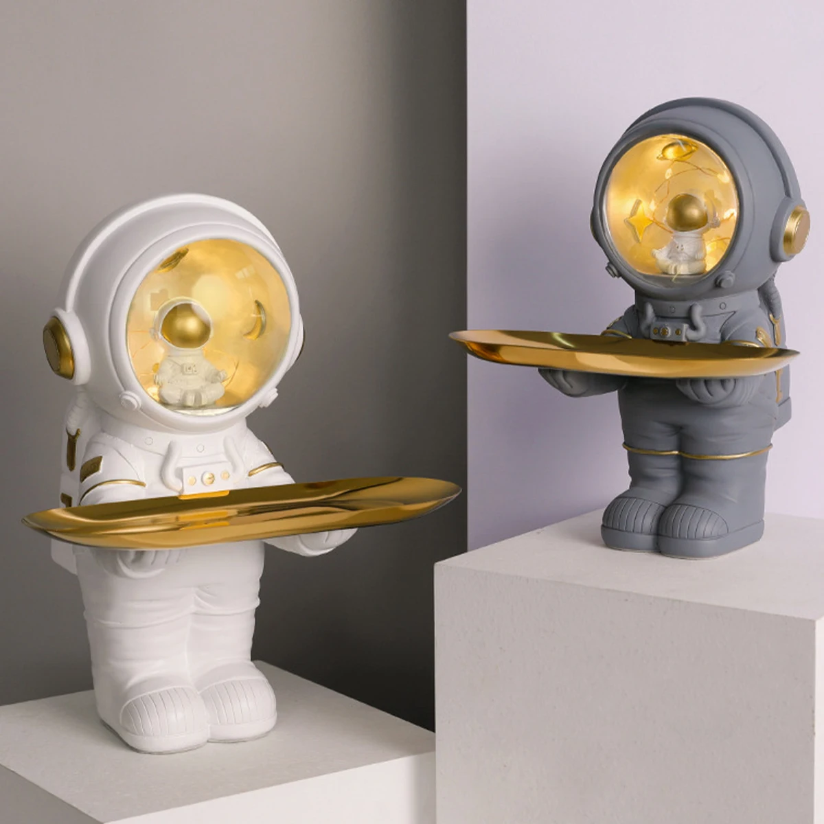 L Astronaut Statue Storage Tray Resin Spaceman Sculpture Ornament Creative Astronaut Sculpture Key Holder Modern Art Craft
L Astronaut Statue Storage Tray Resin Spaceman Sculpture Ornament Creative Astronaut Sculpture Key Holder Modern Art Craft