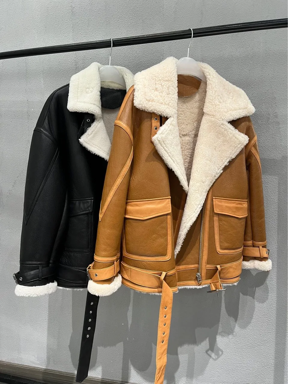 

Autumn Brand New Designer Women's High Quality Wool Fur Sheepskin Coat Hot Fashion Genuine Leather Biker Jackets C813