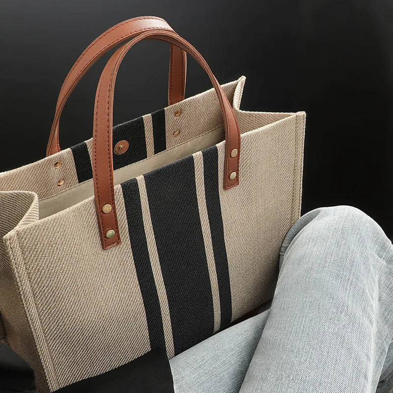 NMD handbags for Women Portable Summer Large Capacity canvas cross-body bag One shoulder bag Oxford cloth Tote bag
NMD handbags for Women Portable Summer Large Capacity canvas cross-body bag One shoulder bag Oxford cloth Tote bag