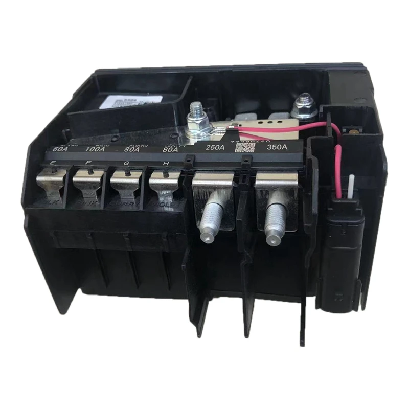 84335366 Car Engine Compartment Fuse Block For Chevrolet Malibu 1.5L 2.0L 2016-2020 Battery Distribution Cover 84131629
84335366 Car Engine Compartment Fuse Block For Chevrolet Malibu 1.5L 2.0L 2016-2020 Battery Distribution Cover 84131629