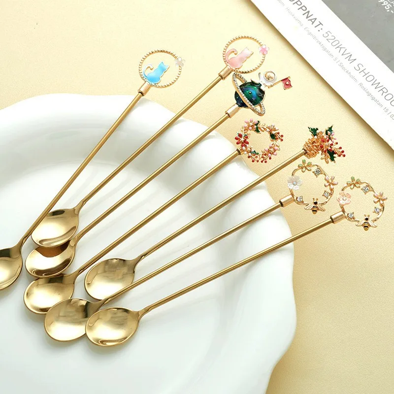 Stainless Steel Teaspoons Forks Creative Wreath Spoon Mirror Polishing Tableware Dining Tool Christmas Kitchen Supplies
Stainless Steel Teaspoons Forks Creative Wreath Spoon Mirror Polishing Tableware Dining Tool Christmas Kitchen Supplies