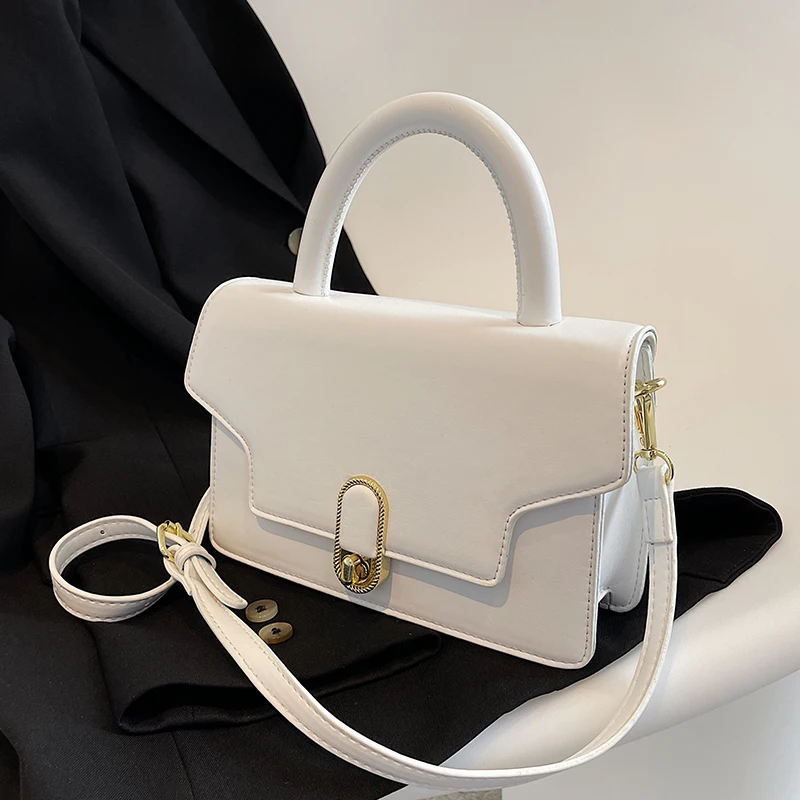 Solid Color Small Square Bag Luxury Designer Minority Women Shoulder Bags 2022 Fashion Trend Handbags Casual Elegant Crossbody
Solid Color Small Square Bag Luxury Designer Minority Women Shoulder Bags 2022 Fashion Trend Handbags Casual Elegant Crossbody