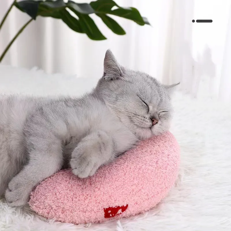 Cat Toys Small Pets U-shaped Protective Cervical Pillow Deep Sleep Dog Cat Soft Pillow Pet Supplies Free Shiping Wholesale
Cat Toys Small Pets U-shaped Protective Cervical Pillow Deep Sleep Dog Cat Soft Pillow Pet Supplies Free Shiping Wholesale