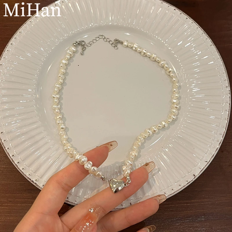 Mihan Fashoin Jewelry Irregular Simulated Pearl Necklace Hot Sale Elegatn One Layer Small Heart Pendant Necklace For Girl Gifts
Mihan Fashoin Jewelry Irregular Simulated Pearl Necklace Hot Sale Elegatn One Layer Small Heart Pendant Necklace For Girl Gifts