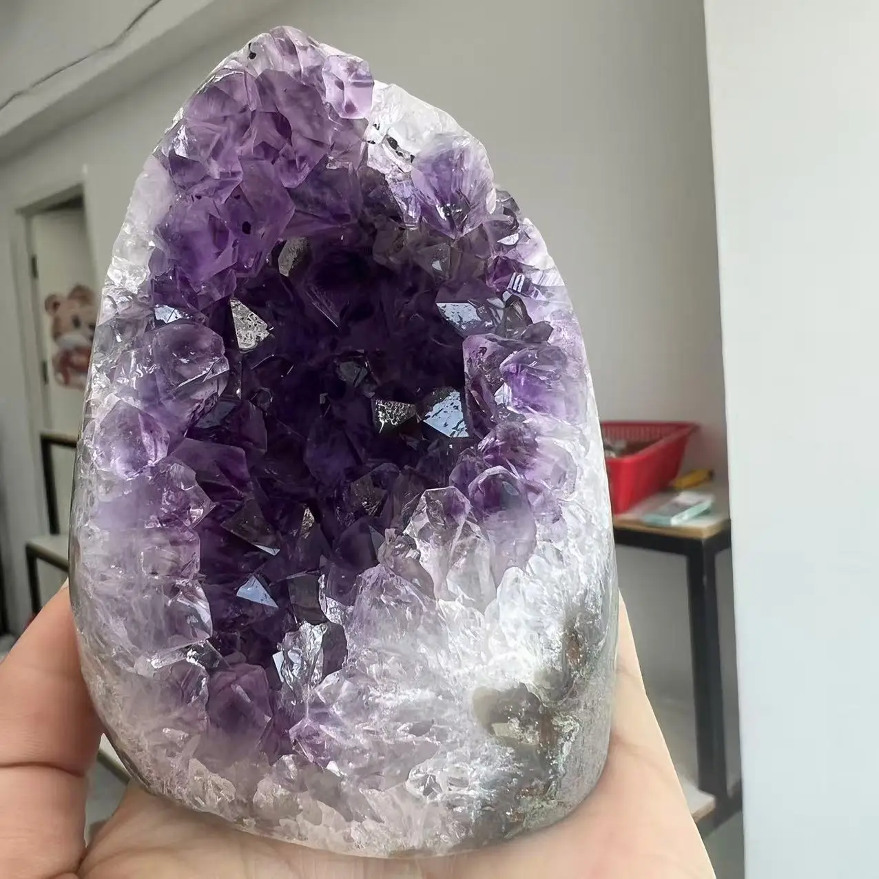 Кристалл аметист Уругвай 525г 8.8см
Кристалл аметист Уругвай 525г 8.8см