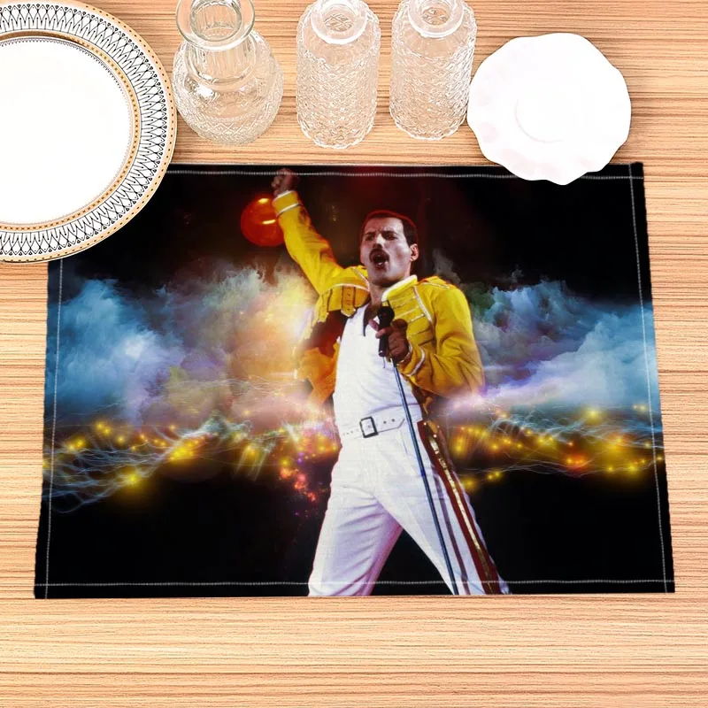 Freddie Mercury салфетка из хлопка и льна, салфетки для стола, семейная столовая посуда, коврик для кухонного стола 30x40 см
Freddie Mercury салфетка из хлопка и льна, салфетки для стола, семейная столовая посуда, коврик для кухонного стола 30x40 см