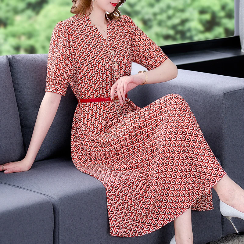 Summer Red Print Chiffon V-Neck Midi Dress Women Korean Fashion Light Casual Beach Dress 2023 Elegant Bodycon Office Lady Dress
Summer Red Print Chiffon V-Neck Midi Dress Women Korean Fashion Light Casual Beach Dress 2023 Elegant Bodycon Office Lady Dress