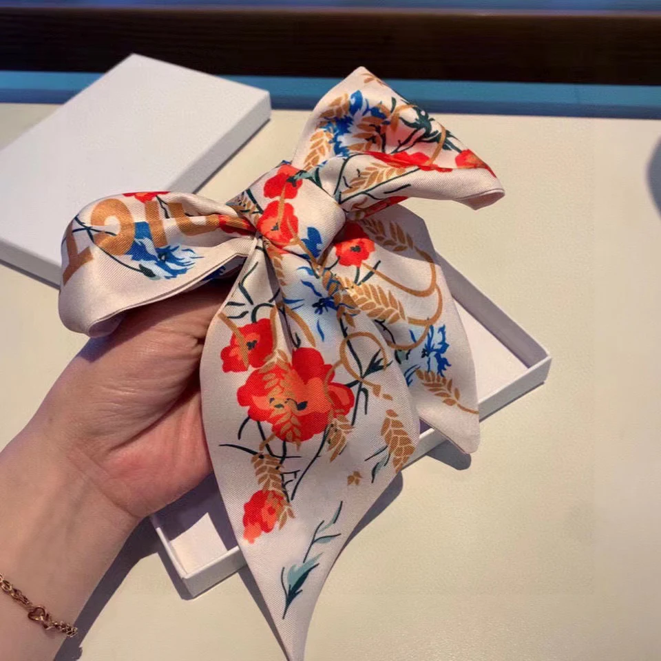 Fashion Brand Flower Women Silk Winter Scarf Luxury Design Print Women Beach Shawl Scarf Fashion Smooth Scarf
Fashion Brand Flower Women Silk Winter Scarf Luxury Design Print Women Beach Shawl Scarf Fashion Smooth Scarf