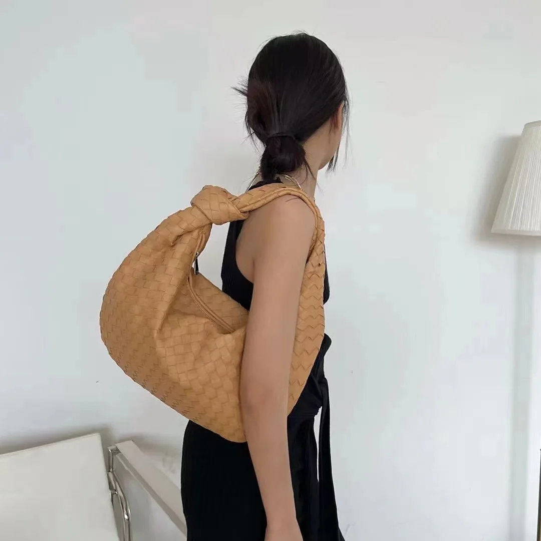 

Плетеные сумки для женщин, вместительные сумки-тоуты с узлом, плиссированные корейские модные облачные сумки, женские дорожные сумки для покупок, сумки для пельменей