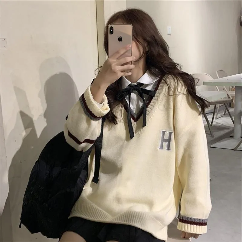 Preppy Fashion Beige Sweater Women Korean Style Striped Knitted V-neck Long Sleeve Oversize Jumper Pullover Female Tops
Preppy Fashion Beige Sweater Women Korean Style Striped Knitted V-neck Long Sleeve Oversize Jumper Pullover Female Tops
