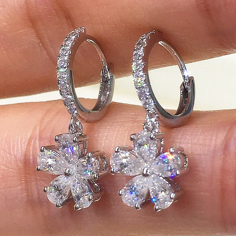 Fashion Fresh Crystal Flower Dangle Earrings Silver Color Accessories for Women Exquisite Earrings Gift Statement Jewelry
Fashion Fresh Crystal Flower Dangle Earrings Silver Color Accessories for Women Exquisite Earrings Gift Statement Jewelry