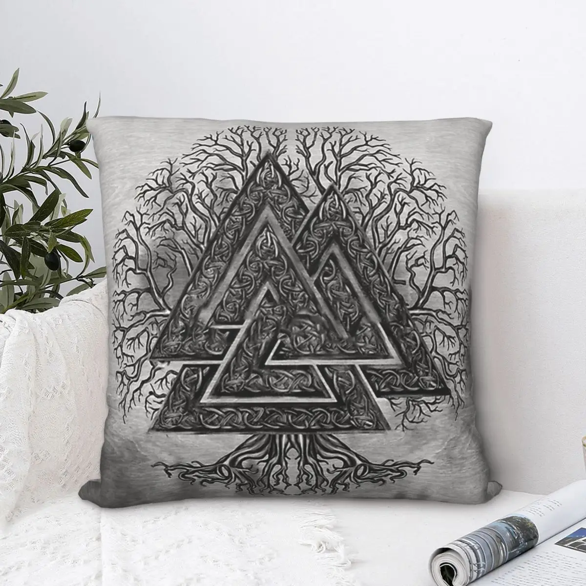 Декоративная подушка для объятий Valknut And Tree Of Life yggdril, подушка для гостиной с принтом «сделай сам», декоративная подушка для офиса
Декоративная подушка для объятий Valknut And Tree Of Life yggdril, подушка для гостиной с принтом «сделай сам», декоративная подушка для офиса