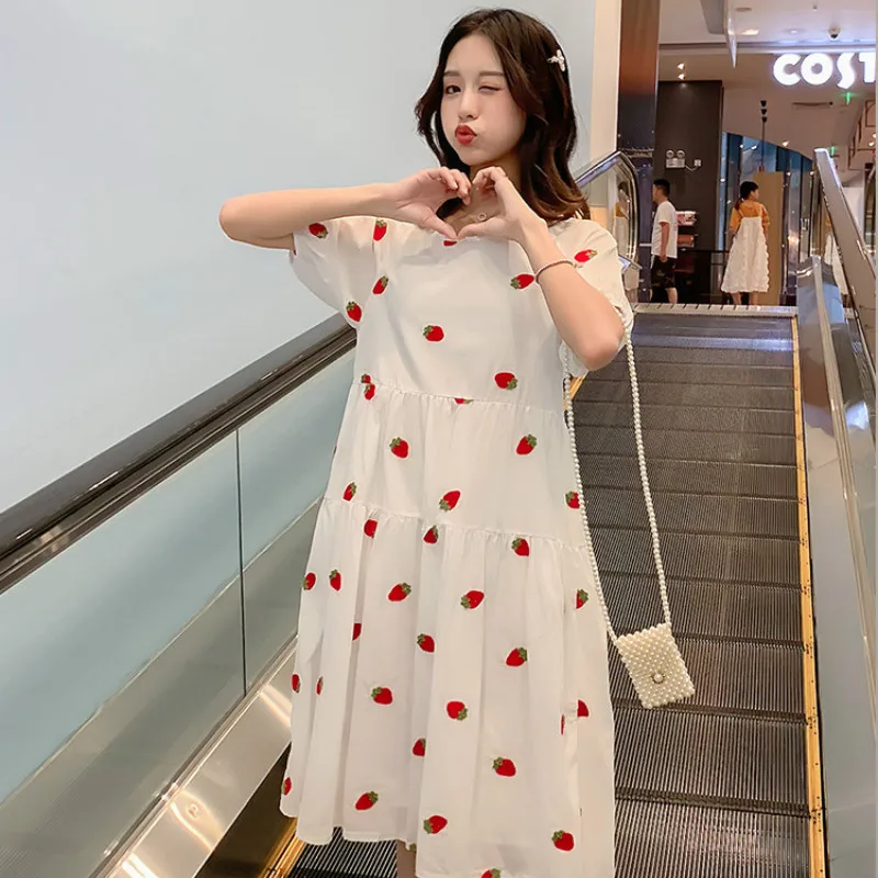 Summer Sweet Kawaii Strawberry Dress Embroidery Ruffle Pullover Dresses Korean Fashion High Waist Women Short Sleeve Oversized
Summer Sweet Kawaii Strawberry Dress Embroidery Ruffle Pullover Dresses Korean Fashion High Waist Women Short Sleeve Oversized