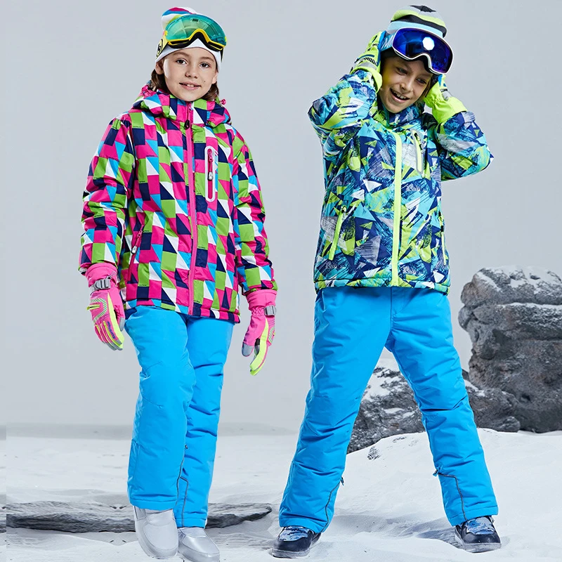 2022 Winter Baby Boy Ski Suits Warm Fleece Girls Sets Hoodie Jacket Pants Kids Snow Costumes Windproof Children Clothes Outfits
2022 Winter Baby Boy Ski Suits Warm Fleece Girls Sets Hoodie Jacket Pants Kids Snow Costumes Windproof Children Clothes Outfits