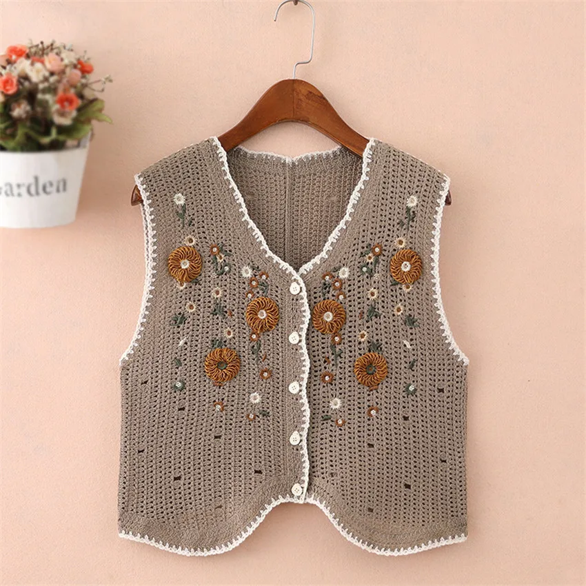 Mori Girl Vintage Floral Embroidery Vest Women Single Breasted Knitted Sweater Vest Female Crop Top Chalecos Para Mujer 2022
Mori Girl Vintage Floral Embroidery Vest Women Single Breasted Knitted Sweater Vest Female Crop Top Chalecos Para Mujer 2022