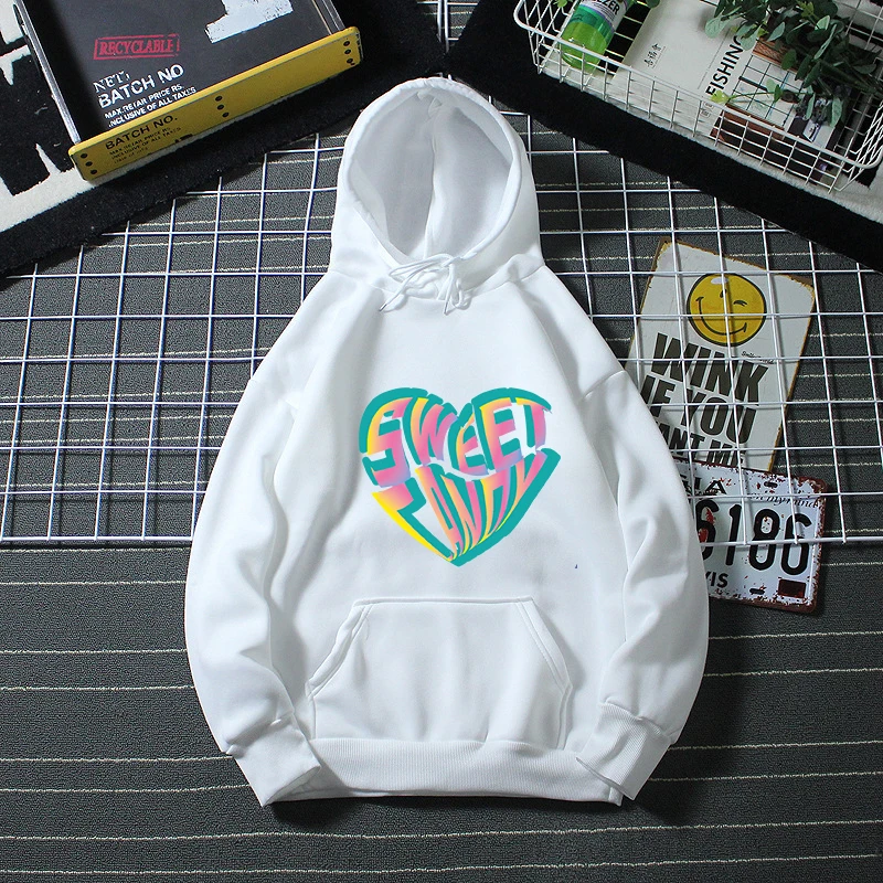 Y2K Men's Women's Hoodies Fashion Harajuku Sweatshirts Hoodies Cartoon Hearts Sweet Candy Print Sweatshirts Streetwear Tops
Y2K Men's Women's Hoodies Fashion Harajuku Sweatshirts Hoodies Cartoon Hearts Sweet Candy Print Sweatshirts Streetwear Tops