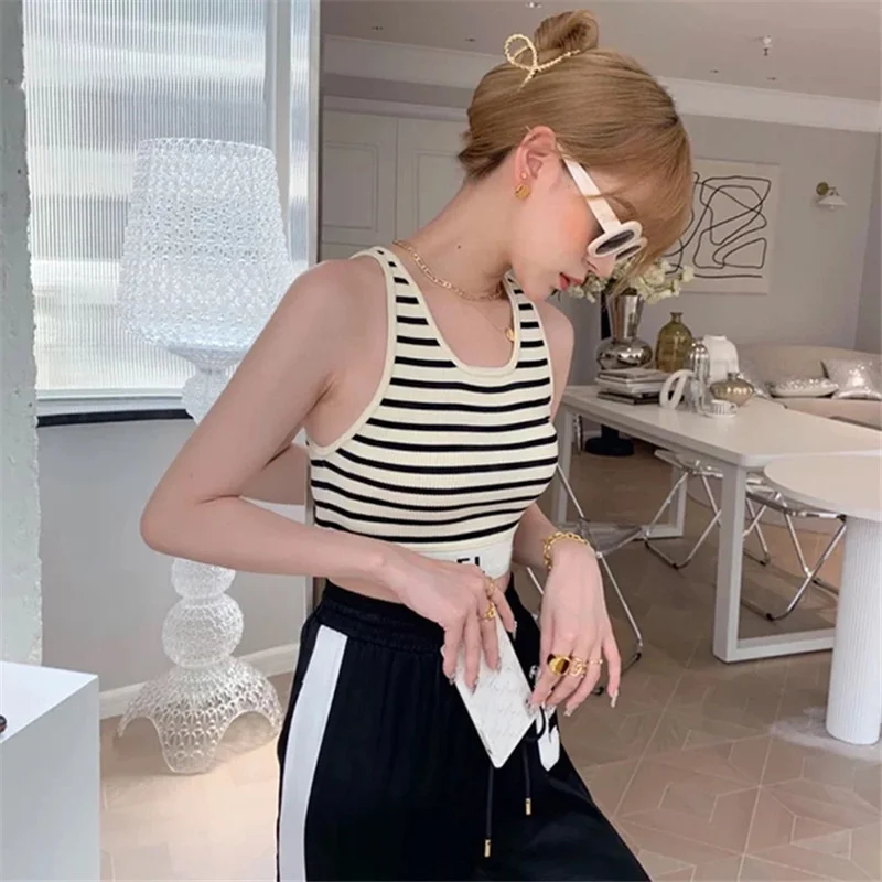 Women Top New Simple Stripe U-shaped Knitted Stripe Tank Top Short Top Women Summer Korean Fashion Casual Women's Clothing 
Women Top New Simple Stripe U-shaped Knitted Stripe Tank Top Short Top Women Summer Korean Fashion Casual Women's Clothing